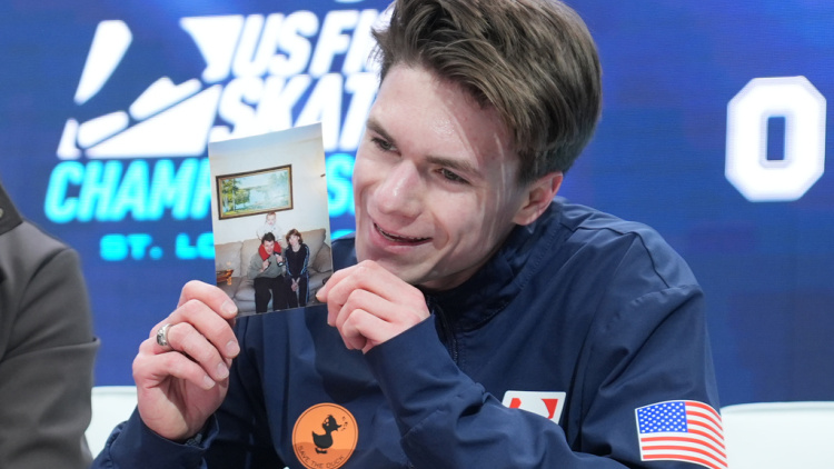 Μαξίμ Ναούμοφ: Προκρίθηκε στους χειμερινούς Ολυμπιακούς Αγώνες, ένα χρόνο μετά την απώλεια των γονιών του σε αεροπορικό δυστύχημα