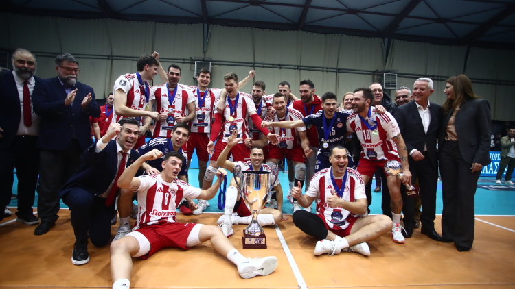 Στον Ολυμπιακό με τρομερή ανατροπή το Σούπερ Καπ του βόλεϊ ανδρών, 3-2 σετ τον Παναθηναϊκό 