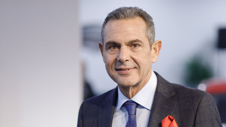 Ο Καμμένος ξαναχτύπησε: Ο Πολ Τόμσεν διαπραγματευτής για τη Γροιλανδία και η... ξανθιά της ΕΥΠ στο Μαϊάμι