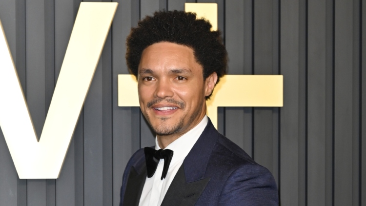  Ο Τρέβορ Νόα αποχαιρετά τα Grammy από τη θέση του παρουσιαστή
