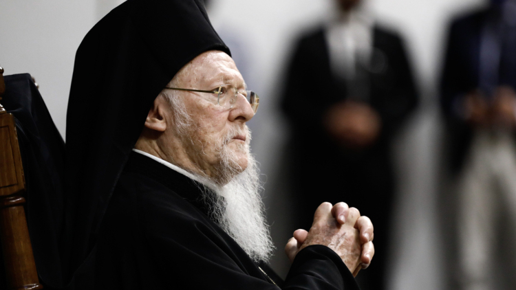 «Απορρίψτε το μίσος και τη βία»: Μήνυμα συμπαράστασης του Πατριάρχη Βαρθολομαίου στον Τραμπ μετά την επίθεση στον Λευκό Οίκο