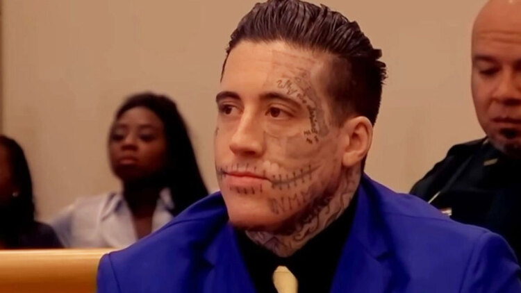 Ο δολοφόνος «Deadpool» που έστειλε ανατριχιαστικά μηνύματα σε γυναίκες μέσα από τη φυλακή: «Γίνομαι ο διάβολος!»