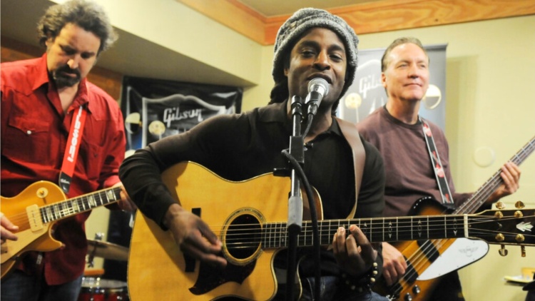 Πέθανε σε ηλικία 50 ετών ο Τζον Φορτέ, συνεργάτης των Fugees και υποψήφιος για Grammy 