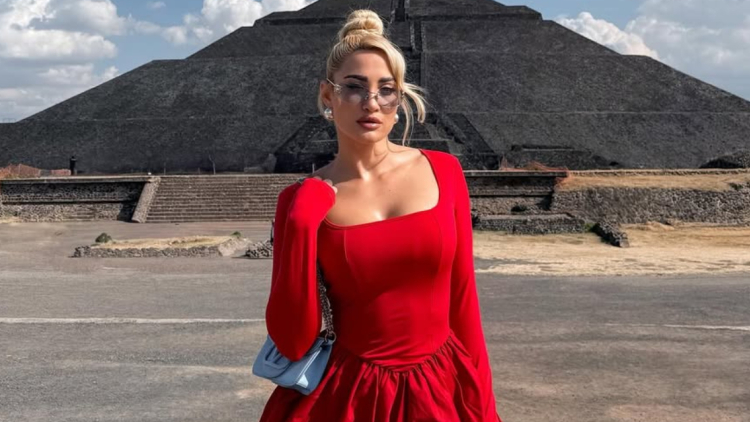 Οργή στα social media για τις δημοσιεύσεις της Τούνη με τον γιο της: «Εκθέτει το άρρωστο παιδί της»