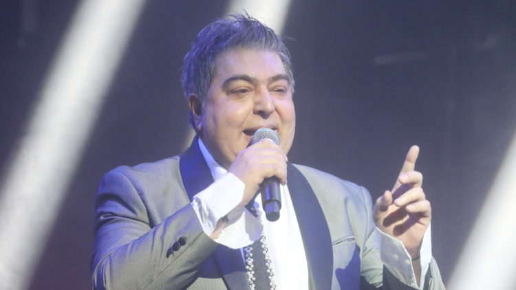 Ο Σώτης Βολάνης αποχώρησε αιφνιδιαστικά από το νυχτερινό κέντρο όπου τραγουδούσε - Τι λένε οι εργαζόμενοι