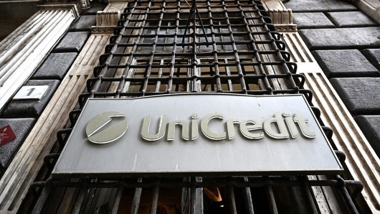 UniCredit: Διαψεύδει τα περί απόκτησης συμμετοχής στη Monte dei Paschi