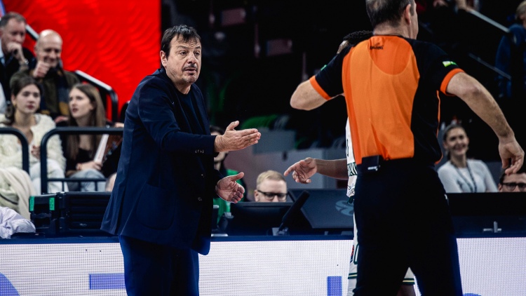 Εργκίν Αταμάν: «Δεν είχαμε απάντηση στα σουτ της τελευταίας περιόδου, έπαιξαν καλύτερα και κέρδισαν»
