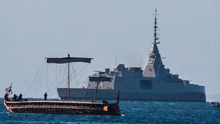 Το Πολεμικό Ναυτικό υποδέχθηκε τη φρεγάτα «Κίμων» - Μητσοτάκης: Χρέος μου να παραδώσω μία πατρίδα ασφαλέστερη απ’ ότι την παρέλαβα