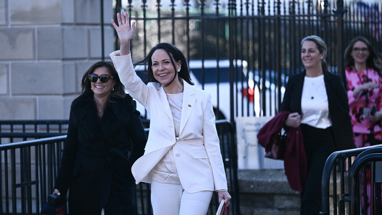 Γεύμα Τραμπ με τη Ματσάδο στον Λευκό Οίκο: Τη στηρίζει, αλλά δεν μίλησαν για εκλογές στη Βενεζουέλα
