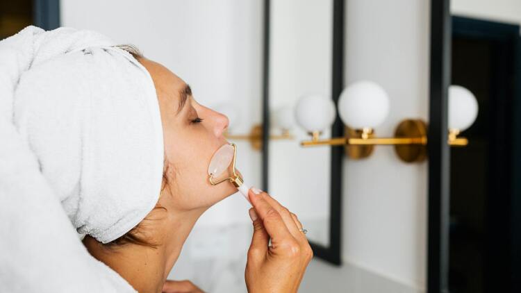 Τι ακριβώς κάνουν οχτώ από τα πιο δημοφιλή συστατικά περιποίησης;
