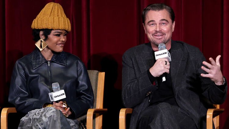 Σε ποιον μιλούσε ο Leonardo Di Caprio στο viral video από τις Χρυσές Σφαίρες;