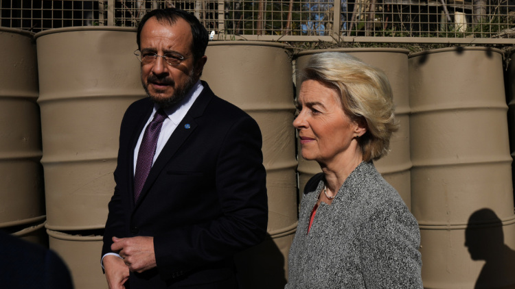 Ούρσουλα Φον Ντερ Λάιεν από την Πράσινη Γραμμή: Προτεραιότητα η ώθηση για λύση του Κυπριακού