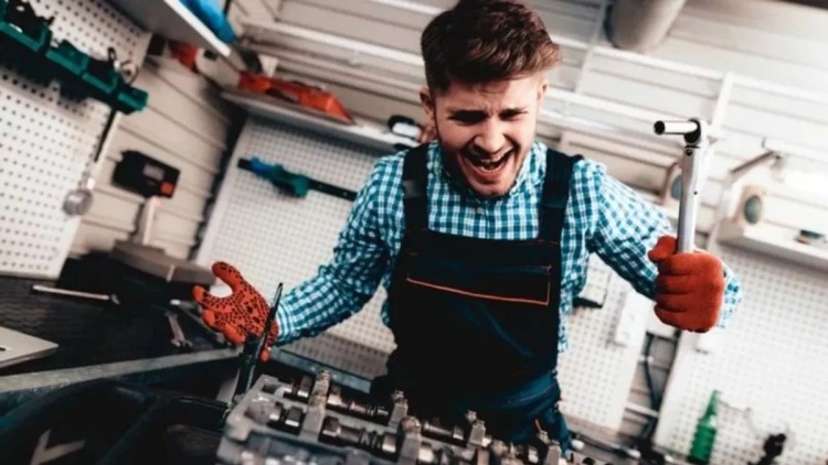 Πως να γλιτώσεις χρήματα από τα συνεργεία
