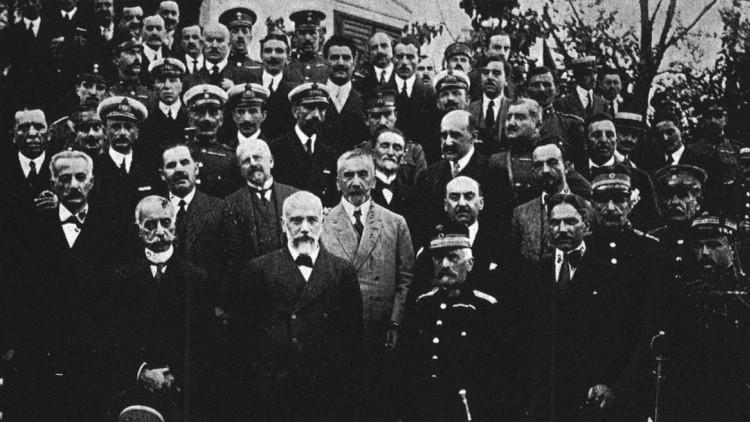 Η σφαγή στην Απείρανθο της Νάξου από την «Προσωρινή Κυβέρνηση» Βενιζέλου