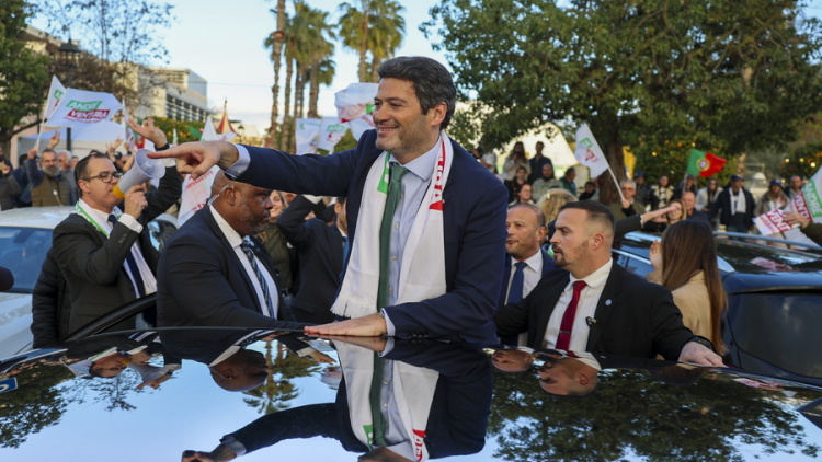 Προεδρικές εκλογές στην Πορτογαλία: Η άκρα δεξιά εκτιμάται πως θα περάσει στον β΄ γύρο