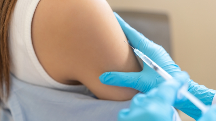 Παγώνη για γρίπη: Το στέλεχος Κ έχει τρελή μεταδοτικότητα, μπορεί να είσαι σε μια αίθουσα και να κολλήσουν όλοι
