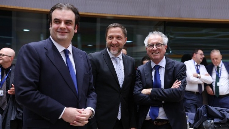 Πιερρακάκης μετά το Eurogroup: Πρέπει να επιστρέψουμε σε έναν δρόμο βιώσιμης οικονομικής ανάπτυξης και δυναμισμού