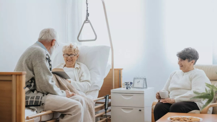 Έρχεται νέο ασφαλιστικό προϊόν σε συνεργασία με το ΕΣΥ – Τι έχει πει ο υπουργός Υγείας
