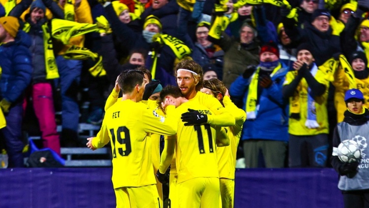 Η Μπόντο Γκλιμτ «πάγωσε» τη Σίτι με ιστορική τριάρα (3-1), δείτε βίντεο