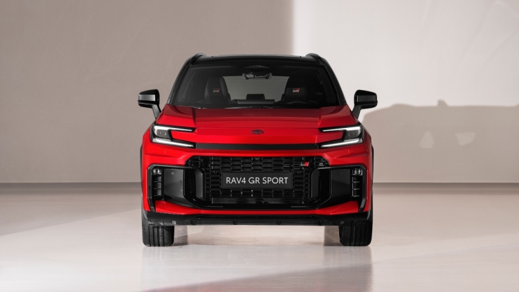 Πότε έρχεται το νέο RAV4 στην Ελλάδα και πόσο θα κοστίζει;