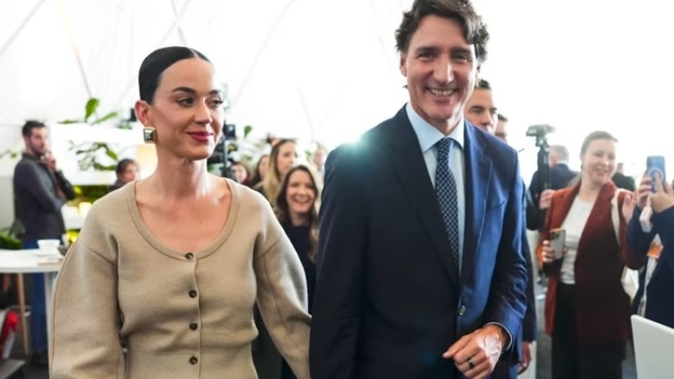 Η τρυφερή στιγμή μεταξύ της Κέιτι Πέρι και του Τζάστιν Τριντό στο Νταβός - Δείτε βίντεο