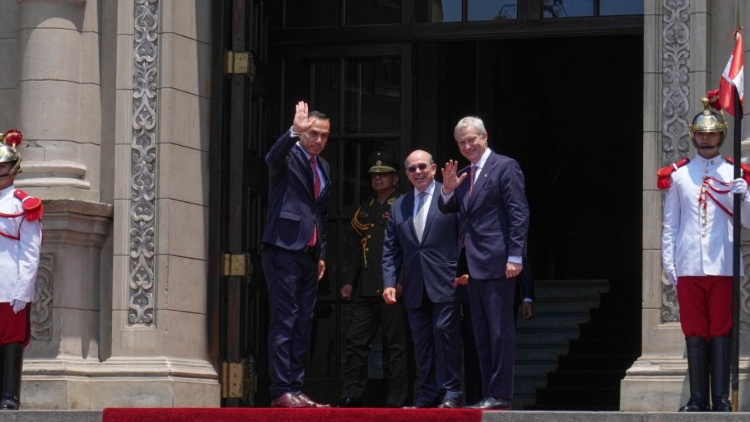 Δύο πρώην δικηγόροι του Πινοτσέτ υπουργοί στην κυβέρνηση Καστ στη Χιλή 