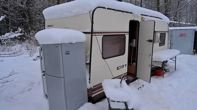 Σκηνές από το «Breaking Bad» στην Πολωνία με εργαστήριο ναρκωτικών, δείτε βίντεο και φωτογραφίες 
