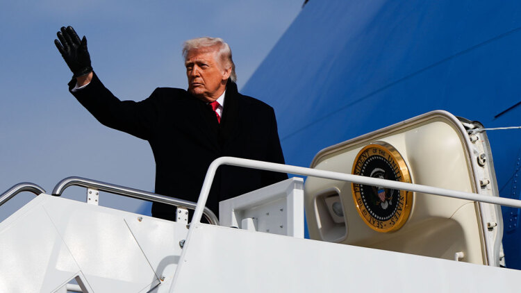 Έφτασε ο Τραμπ στο Νταβός, στη σκιά της διεκδίκησης της Γροιλανδίας - Σήμερα η ομιλία του, ακυρώθηκε η συνάντηση με Μερτς