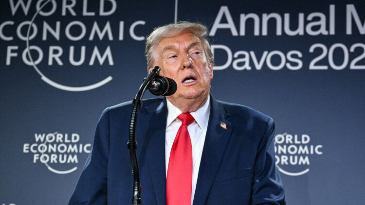 Χωρίς προσχήματα ο Τραμπ στο Νταβός: Το σκληρό μήνυμα προς την Ευρώπη και η αχτίδα αποκλιμάκωσης με τη Γροιλανδία