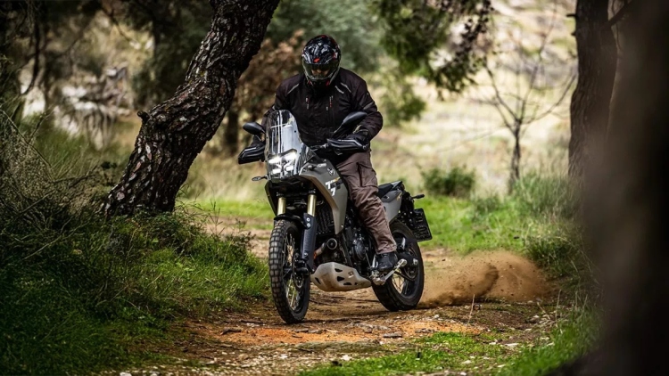 Δοκιμάζουμε τη Yamaha Tenere 700 που είναι για όλους - Πόσο κοστίζει στην Ελλάδα;