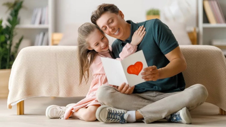 Γιατί το παιδί έχει έναν αγαπημένο γονιό; Η παιδίατρος εξηγεί
