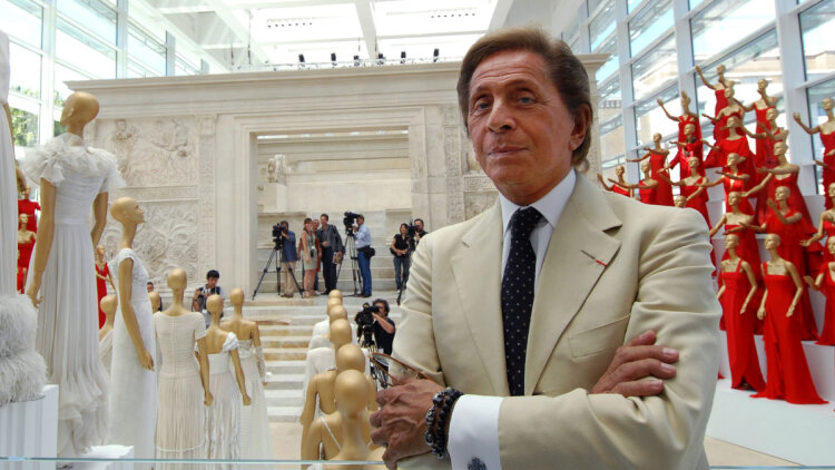 Το τελευταίο «αντίο» στον Βαλεντίνο - Η Ρώμη αποχαιρετά τον θρυλικό σχεδιαστή μόδας