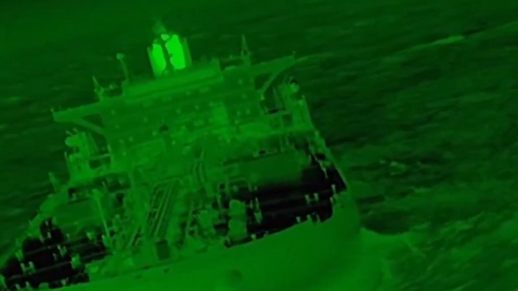 Βίντεο από το ρεσάλτο στο τάνκερ του ρωσικού σκιώδους στόλου στη Μεσόγειο, έδωσαν οι Γάλλοι
