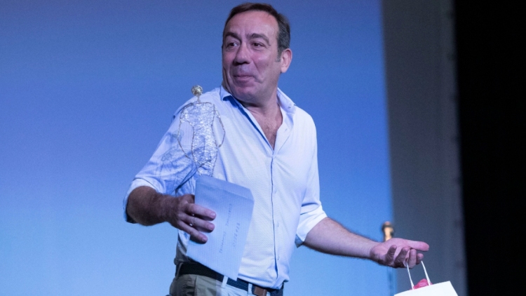 Σωτήρης Καλυβάτσης: Η σάτιρα δεν είναι ένα μέσο για να προσβάλλεις