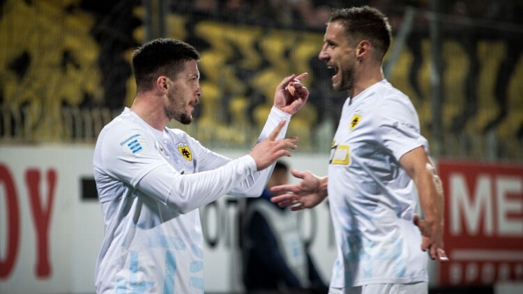 Αστέρας - ΑΕΚ 0-1: Στην κορυφή με οδηγό τον Γιόβιτς, δείτε το γκολ