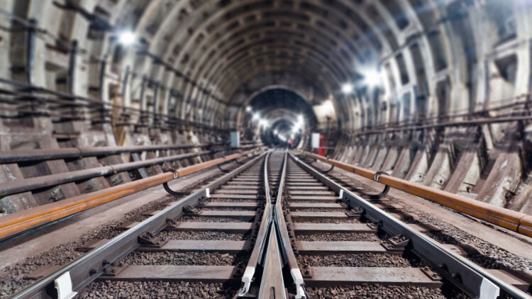 Η «υπόγεια πόλη» της Ελβετίας κάτω από τις Άλπεις: 2.000 χλμ σηράγγων σώζουν το περιβάλλον (vid)