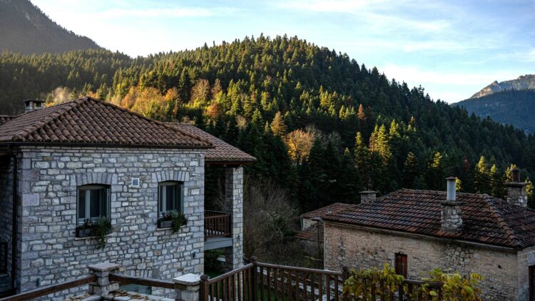 Χειμερινές αποδράσεις με την οικογένεια: 3 διαδρομές γεμάτες στιγμές
