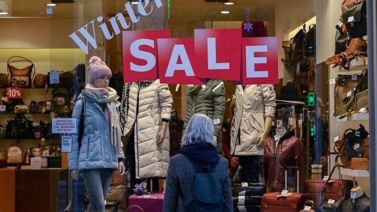 Ανοιχτά τα καταστήματα την Κυριακή 25/1, τι ώρα ανοίγουν, τι ισχύει για τα σούπερ μάρκετ
