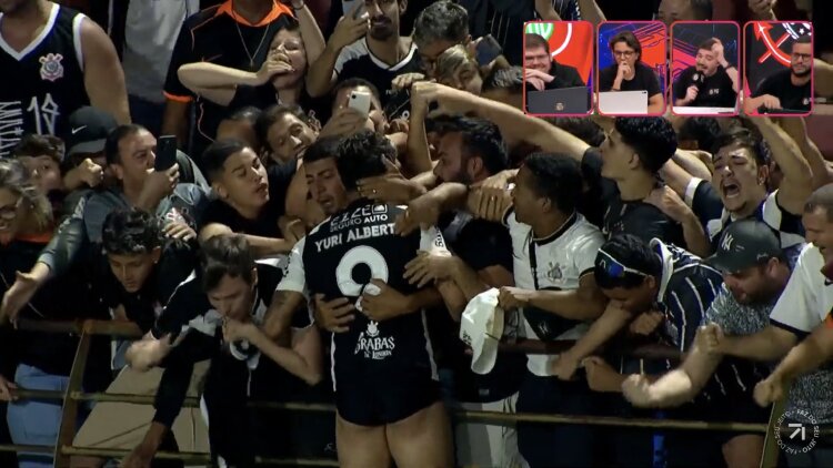 Βραζιλία: Ήρθε από τον πάγκο, χάρισε τη νίκη στην Κορίνθιανς και οι συμπαίκτες του τον άφησαν με το... εσώρουχο, δείτε βίντεο