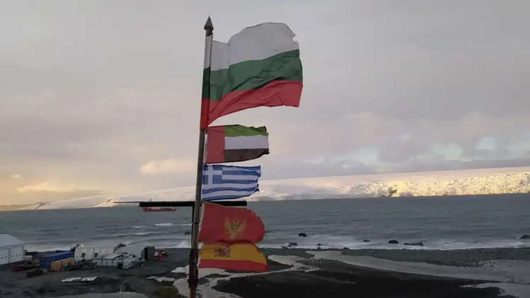 Κλιματική αλλαγή: Τι κρύβει η Ανταρκτική; Δύο Ελληνίδες σε ειδική αποστολή
