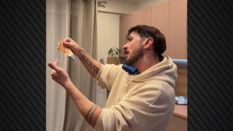 Ο Νίκος Γκάνος έκανε χιουμοριστικό βίντεο στο Tik Tok για την κλοπή στο σπίτι της Εύης Δρούτσα