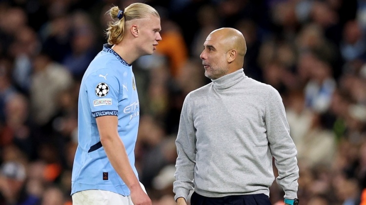 Γκουαρδιόλα: «Φταίει η ομάδα για την αφλογιστία του Χάαλαντ, φτιάξτε του ευκαιρίες και θα σκοράρει»
