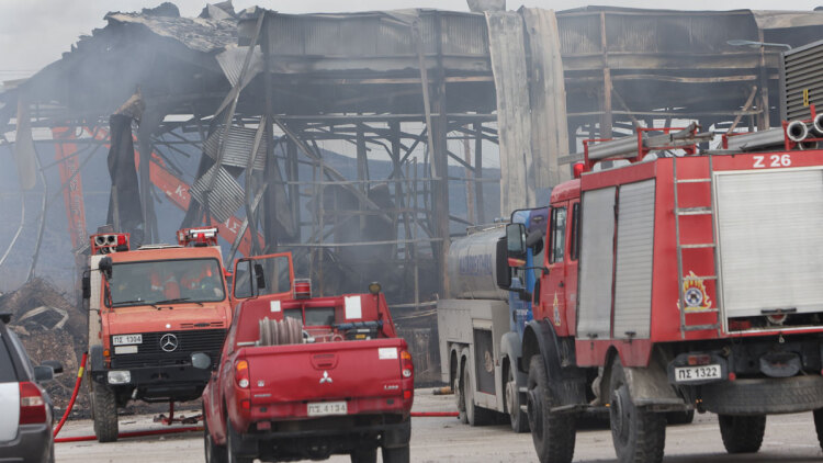 Τα πρώτα ευρήματα για την έκρηξη στο εργοστάσιο της Βιολάντα δείχνουν διαρροή αερίου
