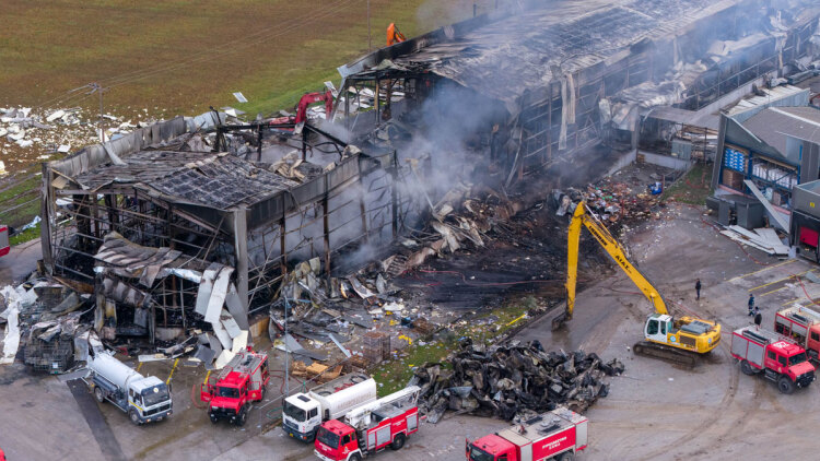 Τα πρώτα ευρήματα για την έκρηξη στο εργοστάσιο της Βιολάντα δείχνουν διαρροή αερίου
