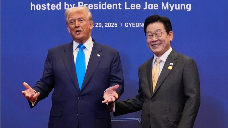 Η Νότια Κορέα σχεδιάζει συνομιλίες με τις ΗΠΑ για τους νέους δασμούς του Τραμπ 