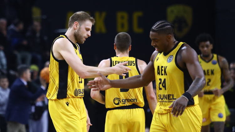 ΑΕΚ - Άλμπα Βερολίνου 88-80: «Ψυχωμένη» η Ένωση γύρισε από το -11 και υπέταξε τους Γερμανούς 