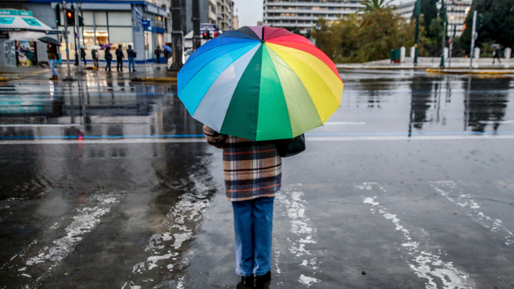 Αστάθεια στον καιρό από σήμερα: Πού θα σημειωθούν βροχές και καταιγίδες έως την Τσικνοπέμπτη 