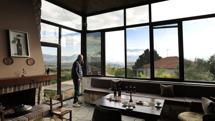 
4 οινοποιεία στους πρόποδες του Ολύμπου
