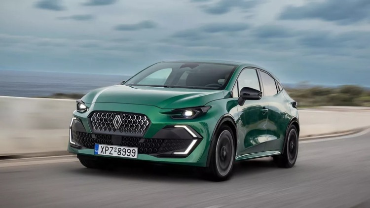 Δοκιμάζουμε στην Ελλάδα το υβριδικό Renault Clio - Πόσο κοστίζει;