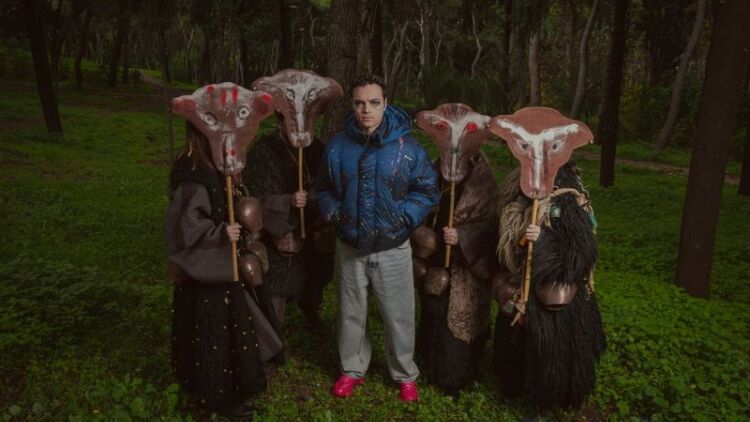 Εθνικό Θέατρο: Ταξιδεύει σε περιφέρεια και νησιά με την παράσταση «Σταθμός Ω»